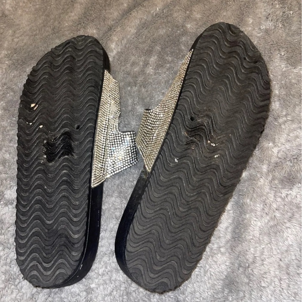 Sandals - Picture 2 of 2